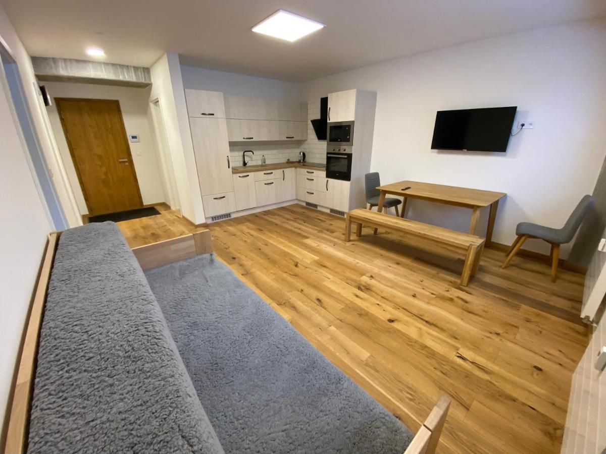 Wellness Apartman Pila Kvilda Eksteriør bilde